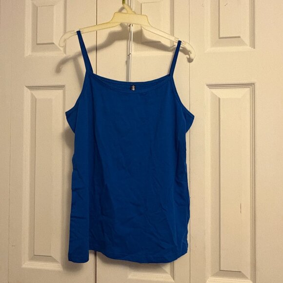 Cami Top - Scoop Neck- Spaghetti Straps (2 - Cami Tops) - Picture 2 of 2
